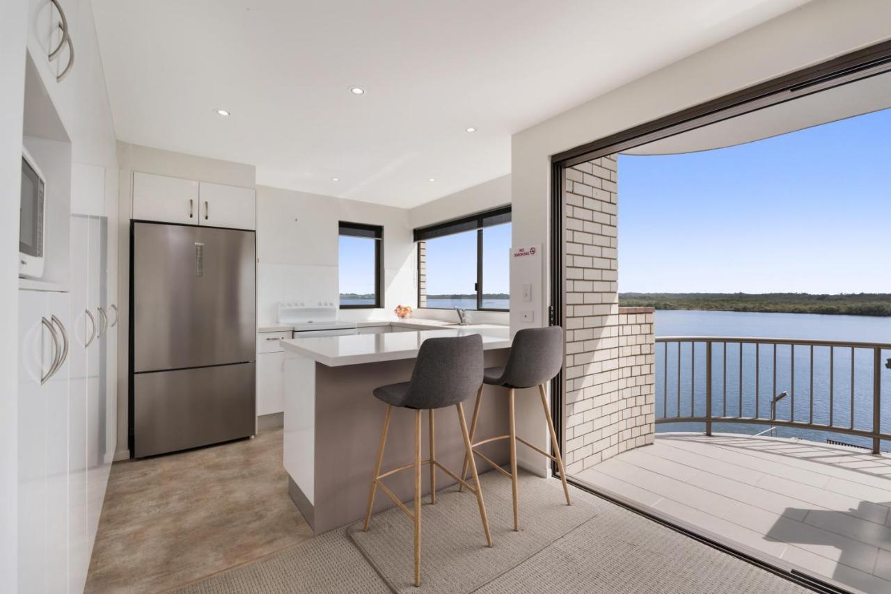 Wharf Lodge River View Apartment マルーチードール エクステリア 写真
